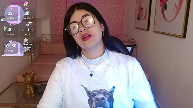 Nina harpper  online show from March 14, 1:23 pm