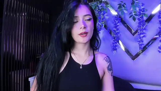 liinzy rouse69 online show from April 18, 5:21 am