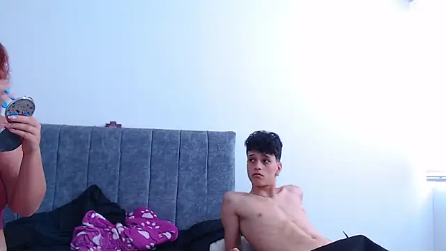 hottie couplee online show from March 14, 10:44 pm