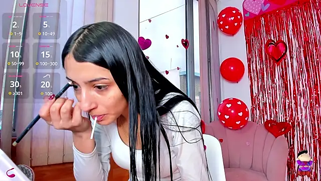 lya  brown online show from February 12, 12:51 pm