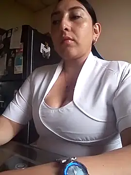 Valeria montana  online show from March 25, 10:45 pm