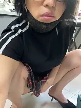 luckybaby666999 online show from May 16, 12:46 am