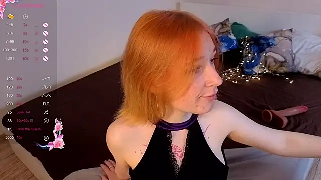 Elsa Batler online show from December 4, 6:08 pm