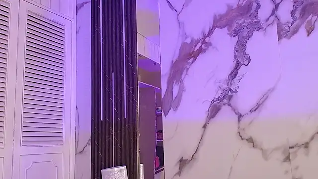 BellaHarpeer online show from March 30, 8:30 pm