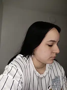 tiffanybrowm online show from April 2, 5:38 am