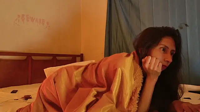 MoonLipsON- online show from March 15, 3:30 am