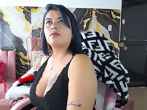 xxxEffy- online show from December 13, 7:53 pm