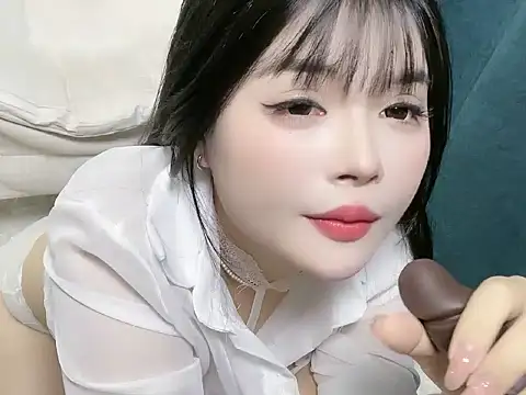 guaiguai-1713 online show from December 15, 11:48 am