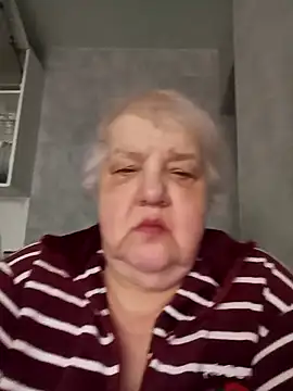 HapinessLovee online show from February 9, 10:28 am