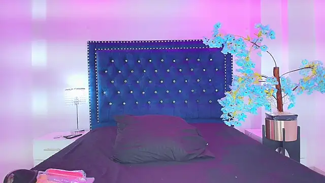 Velora nigth online show from March 11, 11:58 am