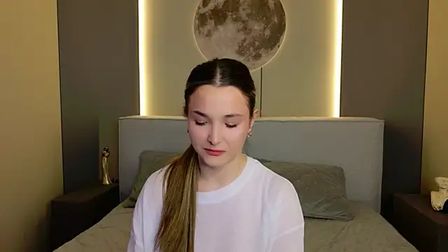 Lina Sinerz online show from March 2, 8:26 pm