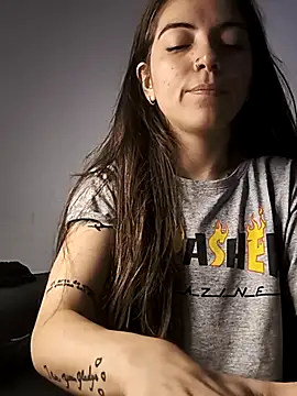 Ceciihot online show from April 13, 2:57 am