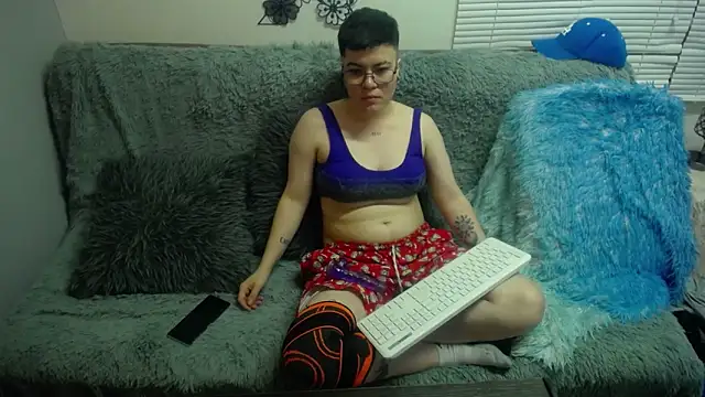 geminis xxx online show from April 30, 6:40 am