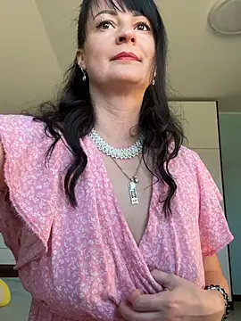 CherryCherry03 online show from April 5, 10:14 am