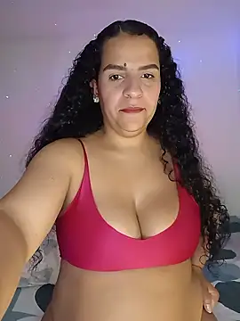 hot bruntte online show from January 13, 6:30 am