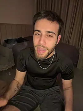 2HARDKURT online show from February 1, 4:28 pm