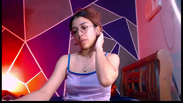 bellota bunny online show from February 24, 9:02 pm