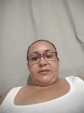 Nini Love  online show from April 16, 5:30 am