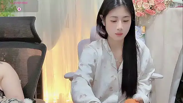 Yvonne-07 online show from February 28, 2:16 pm