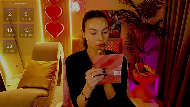 MaxinCarroll online show from February 23, 5:08 am