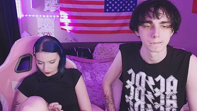 midnight memories online show from March 22, 3:51 pm