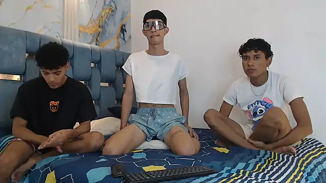 SWEET RABBIT1 online show from January 8, 8:02 pm