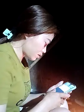 little-effy online show from April 1, 11:02 pm