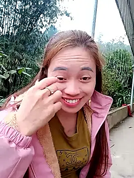 little-effy online show from February 22, 7:20 am