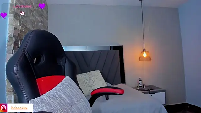 BRIANA Z online show from February 5, 7:00 am