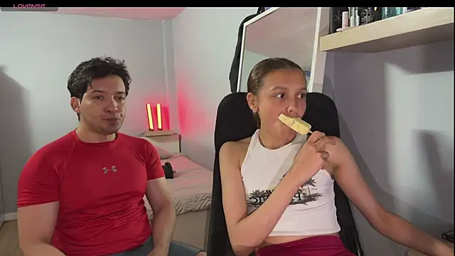 Sunshineegirll online show from May 15, 7:38 pm