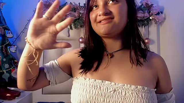 lulu js  online show from December 18, 7:18 pm