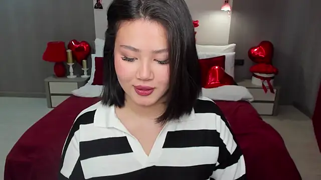 Brunette Charm online show from February 16, 11:10 am