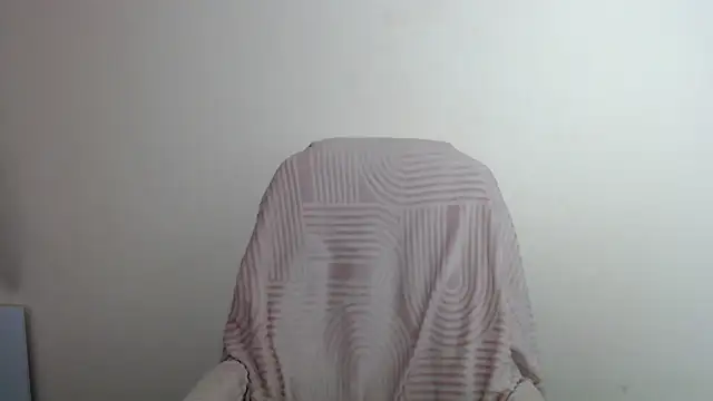 LiaSeass  online show from May 31, 1:06 pm