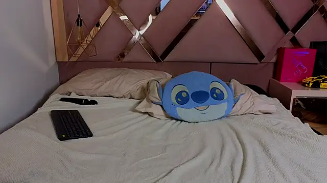 Stephanny Blush online show from February 12, 5:25 pm