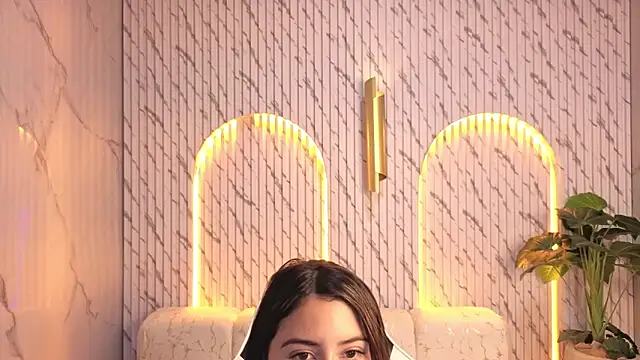 Andrea Tx online show from March 5, 7:31 pm