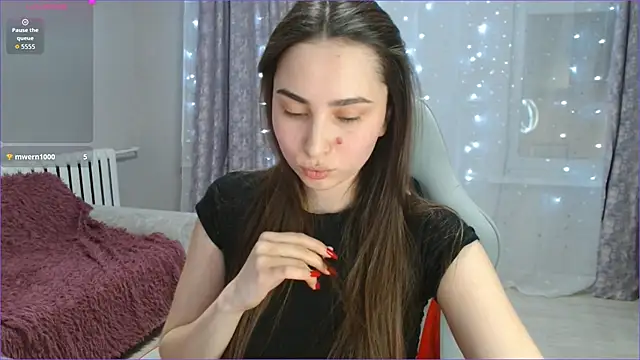 Lina          online show from February 13, 8:21 pm