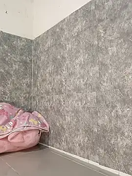 lavi-cute online show from February 3, 4:32 am