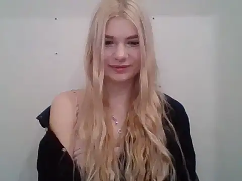 GeorginaLovely online show from January 8, 3:38 pm