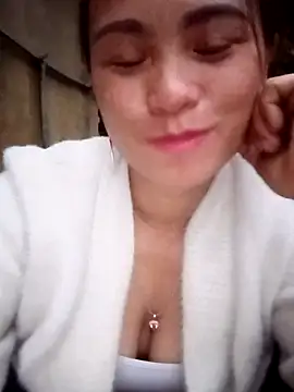 ngaytho004 online show from January 15, 11:33 pm