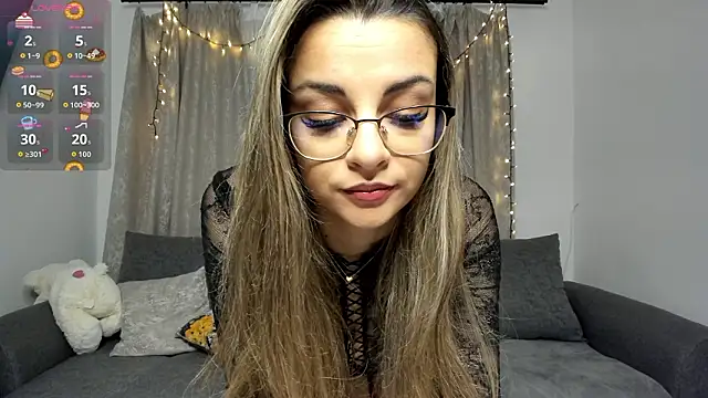 SweetViperr online show from February 3, 8:12 pm