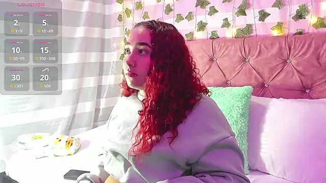 Ayla-marttinez online show from March 6, 1:44 am