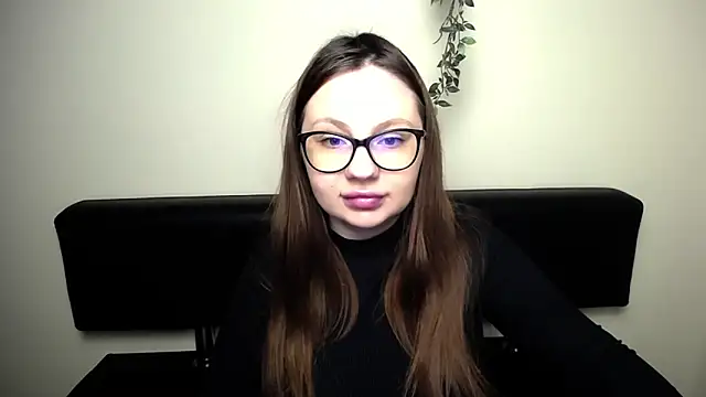 LiliaErmi online show from April 3, 6:33 am