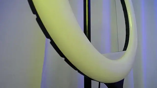 aylin ross  online show from March 19, 4:50 am