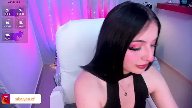 Missslynnn online show from January 6, 4:49 am