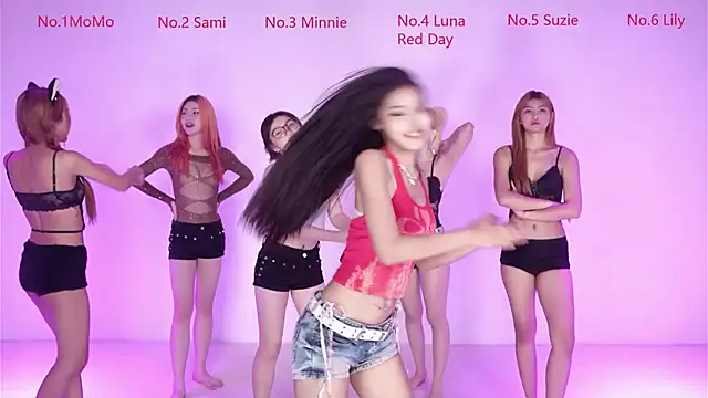 G-Velvet online show from March 30, 5:23 pm