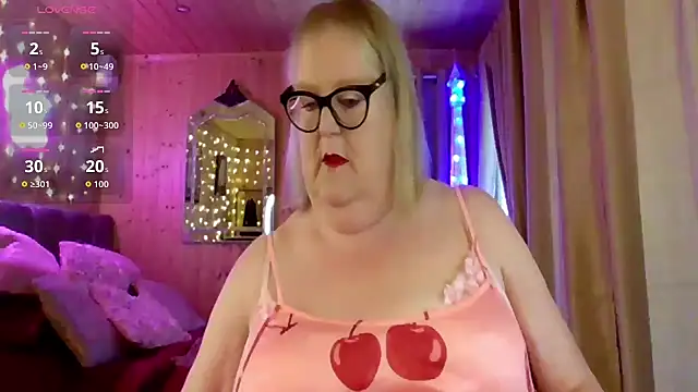 Curvy-Irish-CrystalX online show from April 15, 11:22 am