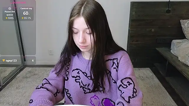 AlicePowells online show from April 10, 11:16 am