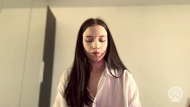 AlicePowells online show from June 3, 11:55 am