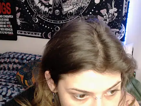 AlienforTwenty online show from February 16, 10:48 am