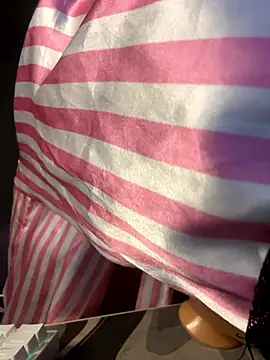 privsloirinha online show from January 7, 8:56 pm